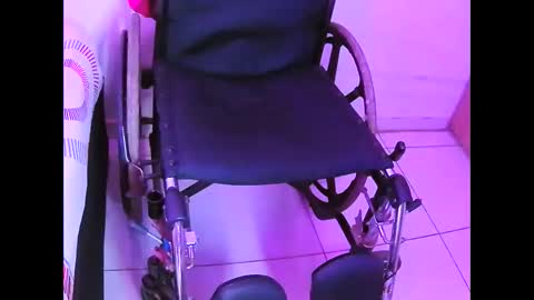 Elektra chair online show from April 2026 12:54:02 AM