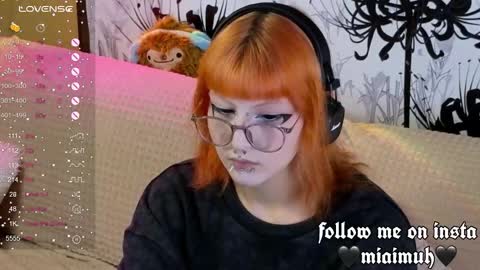 Mia online show from September 2025 07:29:01 AM