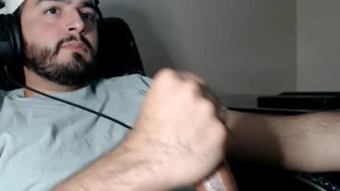 Alvaro online show from October 2025 05:48:02 AM