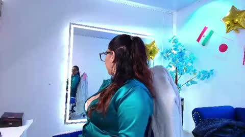 Snapshot of silvana_lane chatting on June 2026 07:19:01 PM Silvana online show from June 2026 07:19:01 PM