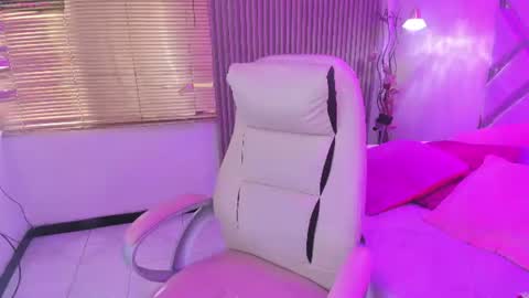 Snapshot of silvana_monroe chatting on June 2026 01:09:02 PM SIlvana online show from June 2026 01:09:02 PM