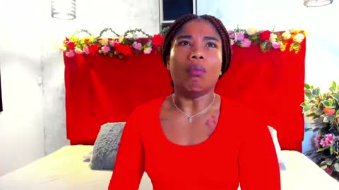 Snapshot of silvannafit chatting on May 2026 11:50:02 AM Silvana Fit online show from May 2026 11:50:02 AM