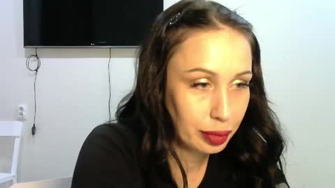 silver_still online show from April 2026 05:42:02 PM