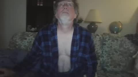 Snapshot of silverfunfox chatting on April 2026 10:43:02 AM silverfunfox online show from April 2026 10:43:02 AM
