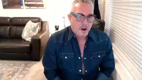 silveroli187 online show from November 2025 04:18:02 PM