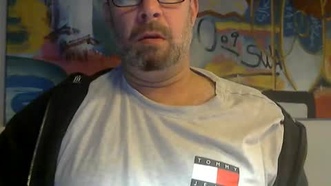 Snapshot of silversurfer1010 chatting on January 2025 03:28:02 AM Silver online show from January 2025 03:28:02 AM