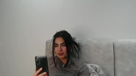 Silvie online show from September 2025 05:24:01 AM