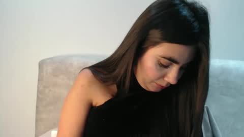 Silvie online show from October 2025 01:22:01 AM