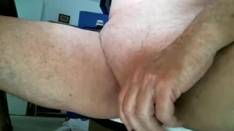 Snapshot of silvrfoxxx chatting on May 2026 05:39:01 PM Sugr online show from May 2026 05:39:01 PM
