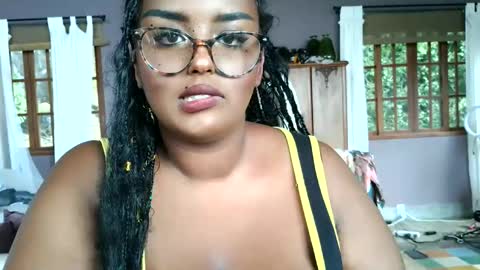 Simin Fox online show from April 2026 12:06:01 PM