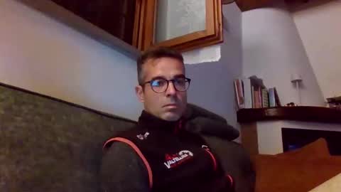Snapshot of simmeturbate chatting on May 2026 08:03:01 PM Italiandaddyitalydickassbottomassholecomshowmasturbatenudeboyitalyatleticcutemuscolarhardcockdickboy online show from May 2026 08:03:01 PM