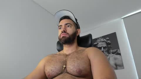 Snapshot of simon_leon01 chatting on April 2026 11:36:01 AM simon_leon01 online show from April 2026 11:36:01 AM