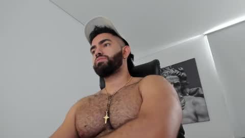 Snapshot of simon_leon01 chatting on June 2026 09:25:01 PM simon_leon01 online show from June 2026 09:25:01 PM