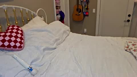 simonesighren online show from February 2026 07:24:01 AM