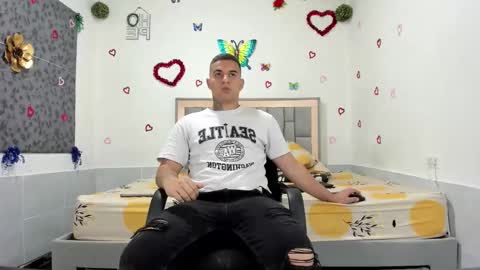 Snapshot of simonkeler chatting on September 2025 02:55:01 AM SIMON KELER online show from September 2025 02:55:01 AM