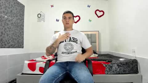 Snapshot of simonkeler chatting on October 2025 10:56:02 AM SIMON KELER online show from October 2025 10:56:02 AM