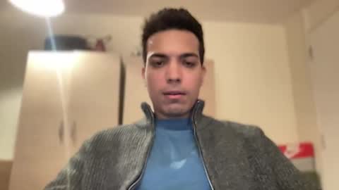 Snapshot of simple_pleasure_ chatting on December 2024 07:43:02 PM Ryan online show from December 2024 07:43:02 PM