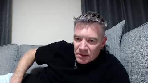 Ricky online show from November 2025 01:37:01 AM