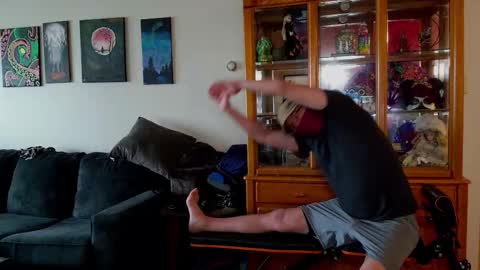 Snapshot of simpleworkout chatting on February 2026 07:52:02 PM simpleworkout online show from February 2026 07:52:02 PM