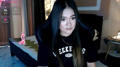 Adrianna Fowler online show from February 2026 12:58:02 AM