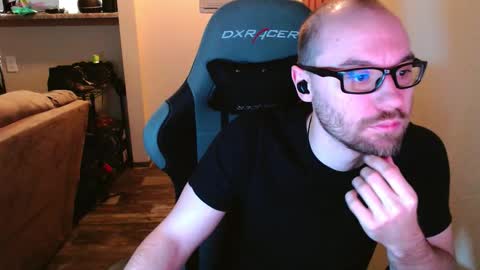 Snapshot of sin_lord chatting on December 2025 02:08:02 AM Husky Dad online show from December 2025 02:08:02 AM