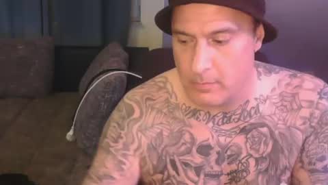 sinalco1975 online show from November 2025 04:56:02 AM