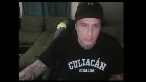 Snapshot of sinalco1975 chatting on May 2026 01:54:01 AM sinalco1975 online show from May 2026 01:54:01 AM