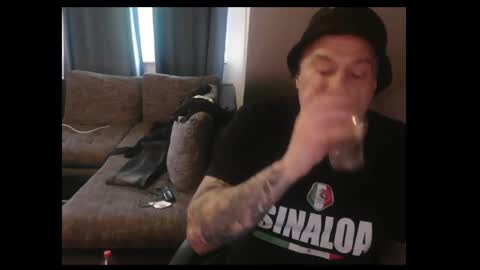 Snapshot of sinalco1975 chatting on May 2026 05:04:01 AM sinalco1975 online show from May 2026 05:04:01 AM