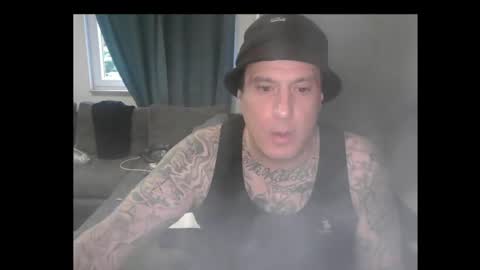 Snapshot of sinalco1975 chatting on May 2026 03:59:02 AM sinalco1975 online show from May 2026 03:59:02 AM