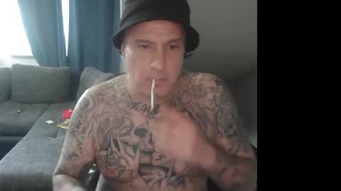 Snapshot of sinalco1975 chatting on May 2026 04:42:01 AM sinalco1975 online show from May 2026 04:42:01 AM