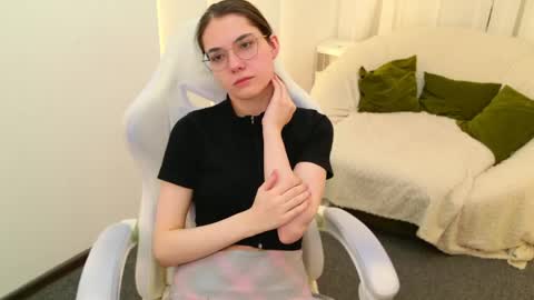 Snapshot of sindell_cryell chatting on May 2026 09:09:02 PM sindell_cryell online show from May 2026 09:09:02 PM