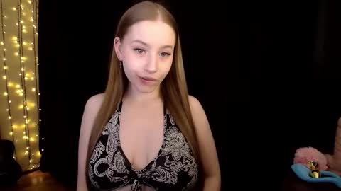 Sindi online show from November 2025 03:23:01 PM