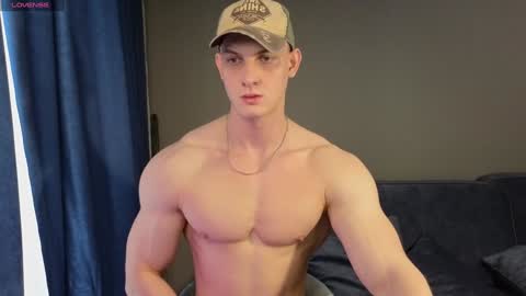 Snapshot of sinffuly chatting on January 2025 09:57:02 AM Richard online show from January 2025 09:57:02 AM