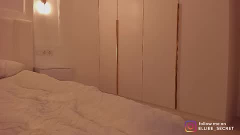 Ellie online show from February 2026 10:54:02 PM