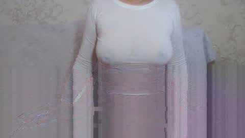 Snapshot of single__mom chatting on January 2025 04:30:02 AM Arina online show from January 2025 04:30:02 AM