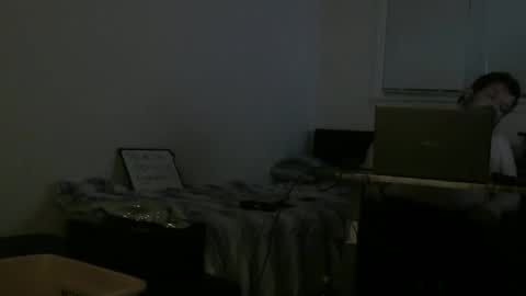 Snapshot of singledude_69 chatting on December 2024 09:57:01 AM SingleDude 69 online show from December 2024 09:57:01 AM