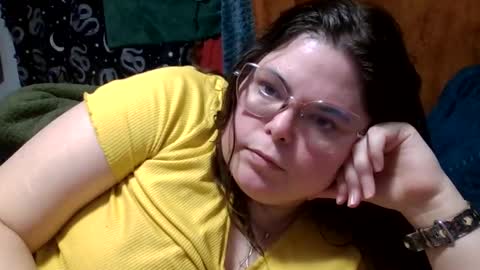 Snapshot of siofra chatting on April 2026 06:35:02 PM Siofra online show from April 2026 06:35:02 PM