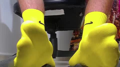 only foot                         worshipers here online show from February 2025 12:17:01 AM