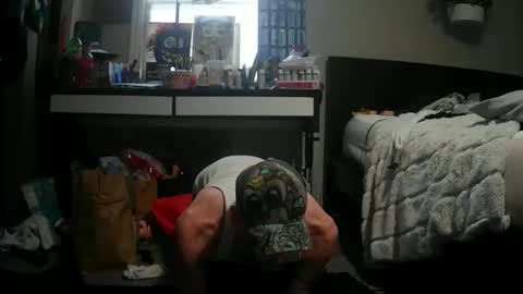 Danny skiff online show from November 2025 08:52:01 PM