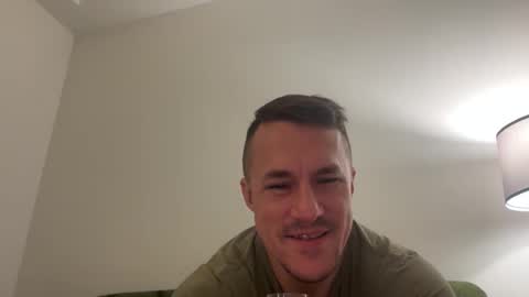 Snapshot of sirbubblesworth chatting on June 2026 09:37:02 AM sirbubblesworth online show from June 2026 09:37:02 AM