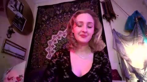 Snapshot of siren_sweetheart chatting on May 2026 06:30:02 AM Venus online show from May 2026 06:30:02 AM