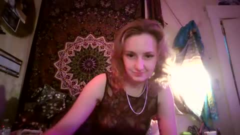 Snapshot of siren_sweetheart chatting on May 2026 08:55:02 AM Venus online show from May 2026 08:55:02 AM