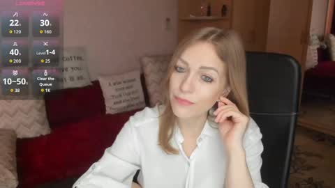 Snapshot of sirenasilk chatting on April 2026 09:44:01 AM sirenasilk online show from April 2026 09:44:01 AM