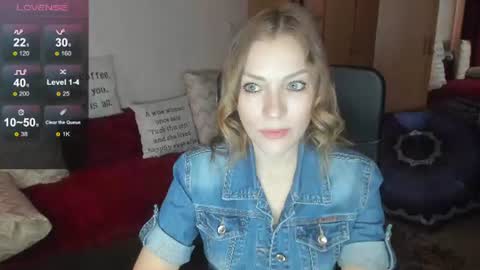 Snapshot of sirenasilk chatting on June 2026 09:14:01 AM sirenasilk online show from June 2026 09:14:01 AM