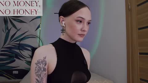 Goddess Sirena online show from July 2026 10:45:01 PM