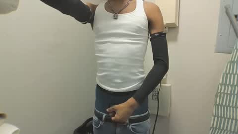 Snapshot of sirenofsin2002 chatting on January 2025 12:09:01 PM sirenofsin2002 online show from January 2025 12:09:01 PM