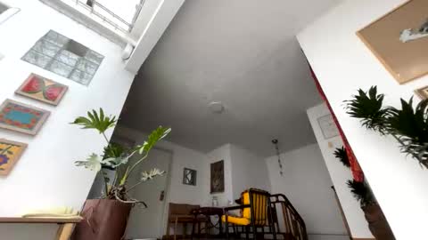 Snapshot of siriss_boyrag chatting on February 2026 12:57:02 PM siriss_boyrag online show from February 2026 12:57:02 PM