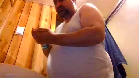 Snapshot of sirmike80 chatting on October 2025 05:34:01 PM SirMike80 online show from October 2025 05:34:01 PM