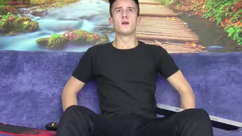 Edy online show from October 2025 06:01:01 PM