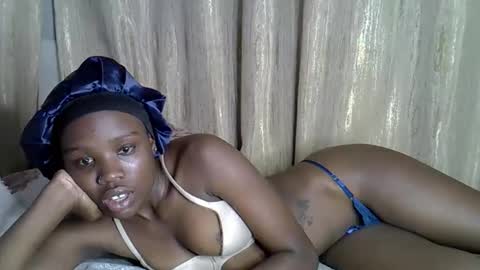 shannie online show from November 2025 07:26:01 PM